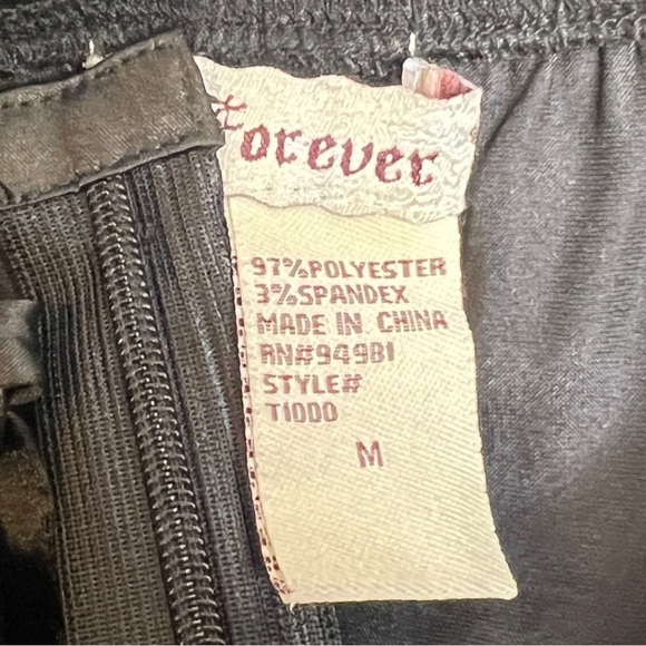 Y2K Forever 21 Satin Black Bandage Cami Top Size Medium - Picture 6 of 6